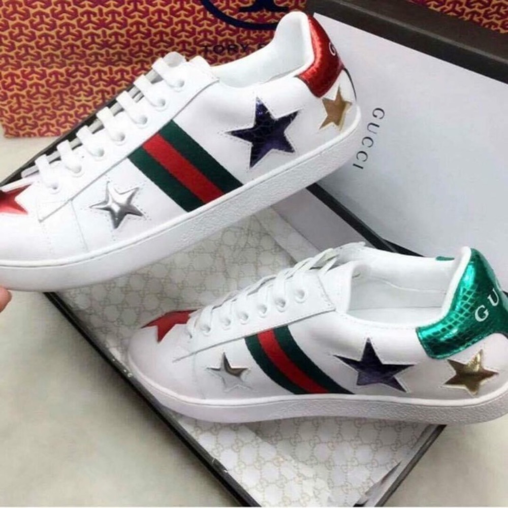 Meet your Posher, Ericka jane